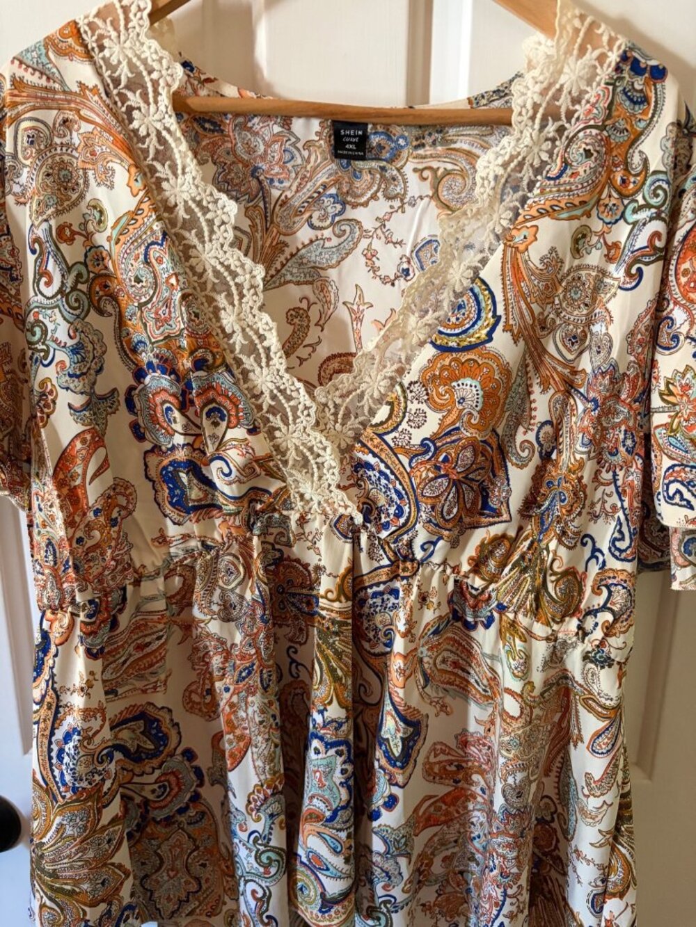 SHEIN Curve Size 4XL Colorful Blouse Paisley Print Crocheted Lace Trimmed Neckli